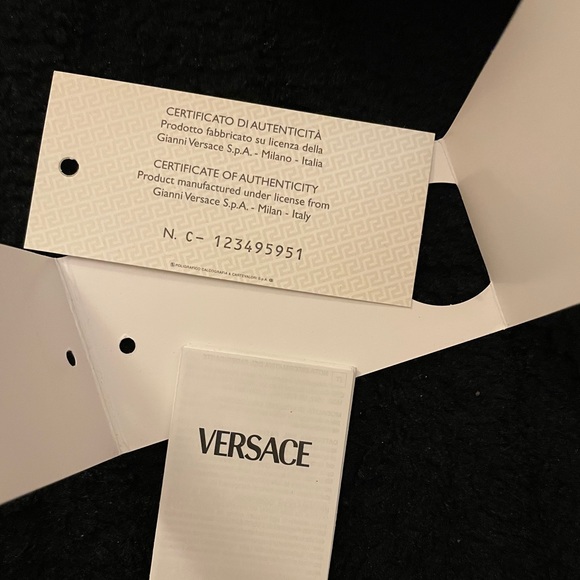 Versace wrap around sunglasses - Picture 7 of 7
